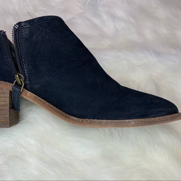 Caslon Faye Block Heel Booties sz 10M - Picture 14 of 14